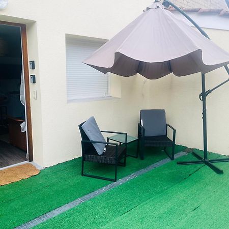 Le Petit Prince , Jolie Maisonnette Terrasse Netflix Parking Prive Jeux De Societe Bourg-en-Bresse Extérieur photo