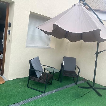 Le Petit Prince , Jolie Maisonnette Terrasse Netflix Parking Prive Jeux De Societe Bourg-en-Bresse Extérieur photo